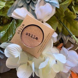 Stila eye shadow